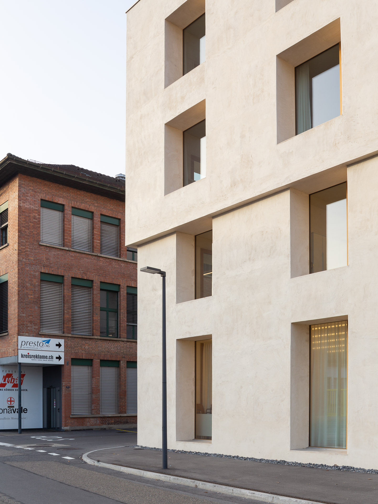 Architekturfotografie-Viscosi-Emmen-aussen